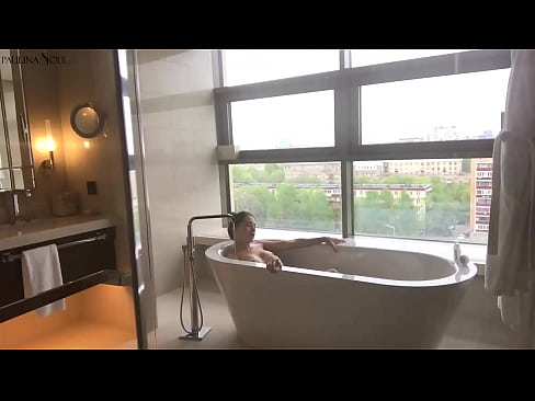 ❤️ Kæmpe babe ondt i sin fisse på badeværelset ❤❌ Porn video at da.hentaivost.ru ❌️