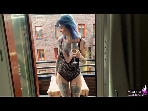 ❤️ Kæmpe pige suger med en sut og knepper lidenskabeligt under åben himmel ❤❌ Porn video at da.hentaivost.ru ❌️